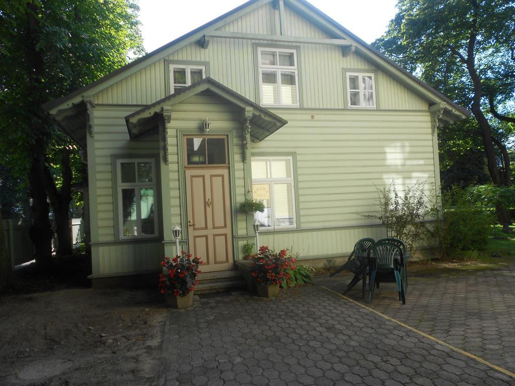Poska Villa Guesthouse Таллин Экстерьер фото